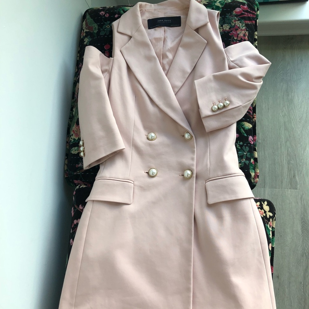 Zara Cold Shoulder Blazer With Faux Pearl Buttons - Picture 6 of 16